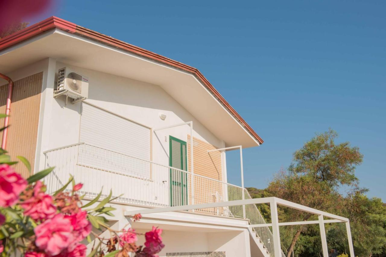Villaggio Gargano Весте Екстериор снимка